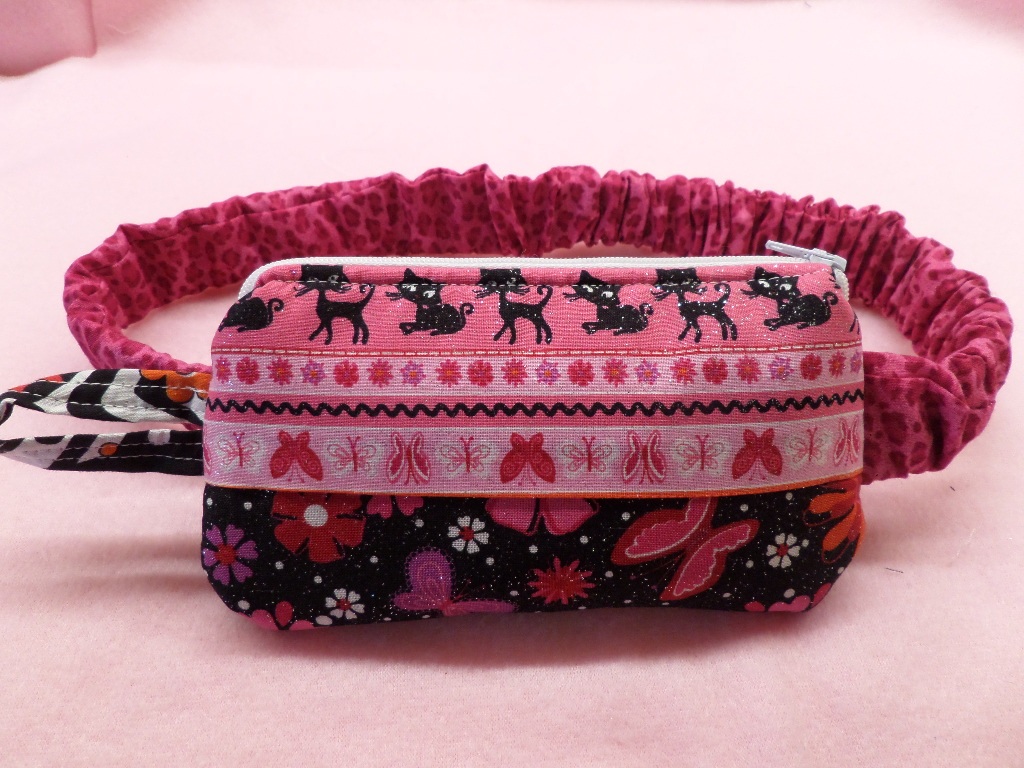 Insulin Pump Pouch w/ Glitter Kitty & Butterfly Two Tone - Click Image to Close