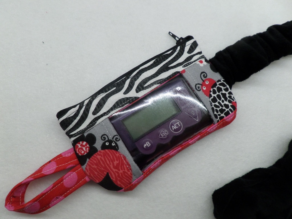 Animal Print Lady Bugs Window Insulin Pump Pouch For Girls - Click Image to Close