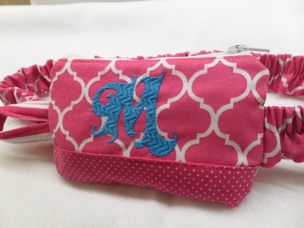 Hot Pink Moroccan Insulin Pump Pouch Personalized w/Pin Dot - Click Image to Close