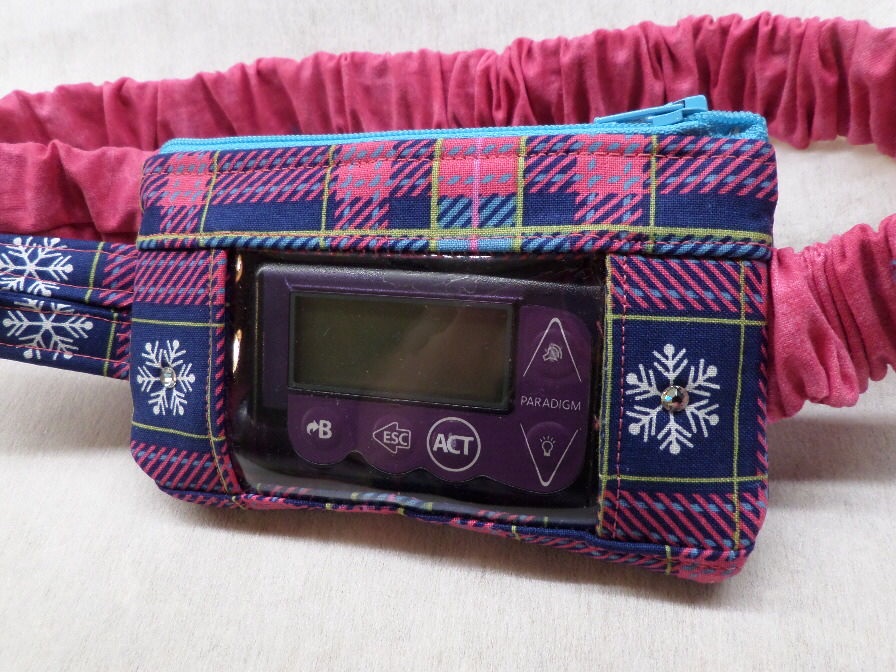 Winter Plaid w/Swarovski Insulin Pump Pouch for Girls - Click Image to Close