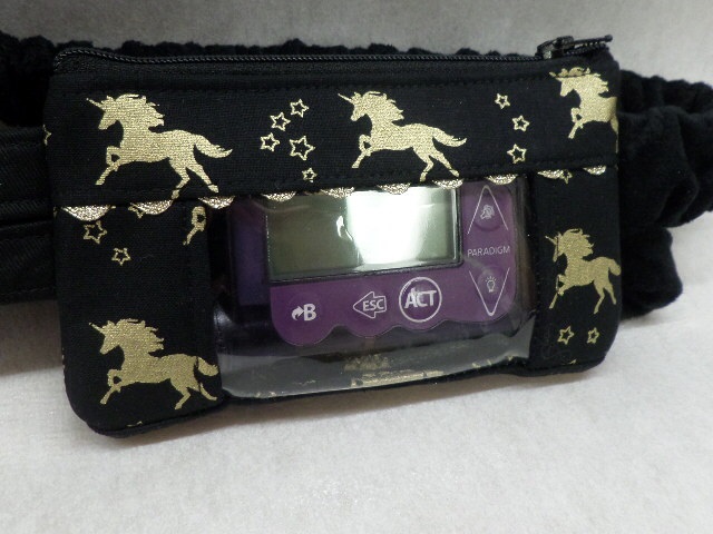 Gold Unicorns on Black Insulin Pump Pouch optional window - Click Image to Close